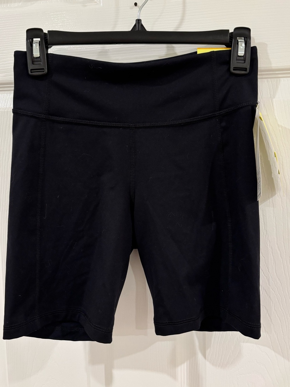 NWT All In Motion Contour Power Waist Shorts S